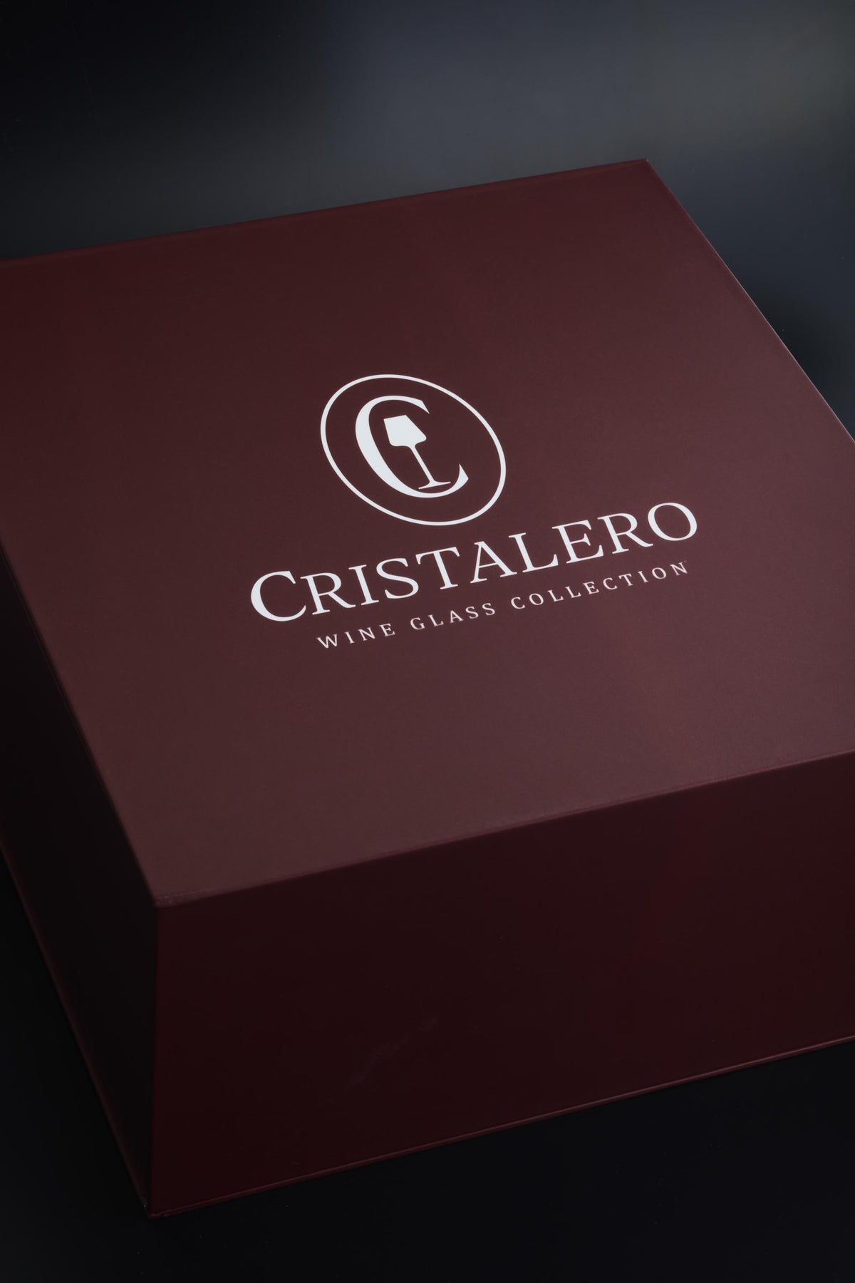 Cristalero wine glass collection box on a dark background